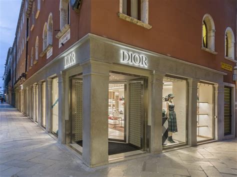 dior boutique venezia|DIOR .